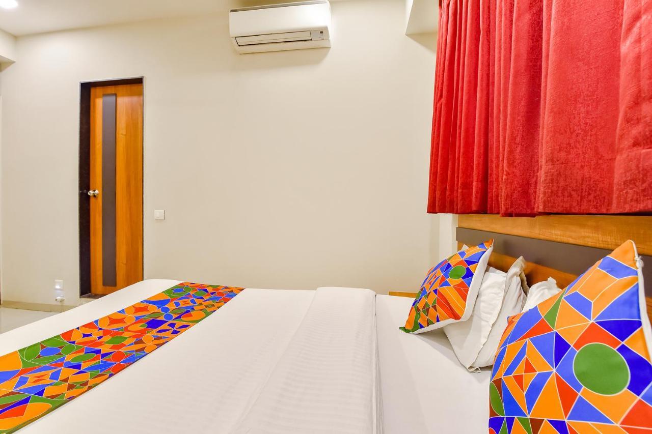 Fabhotel Happinex 苏拉特 外观 照片