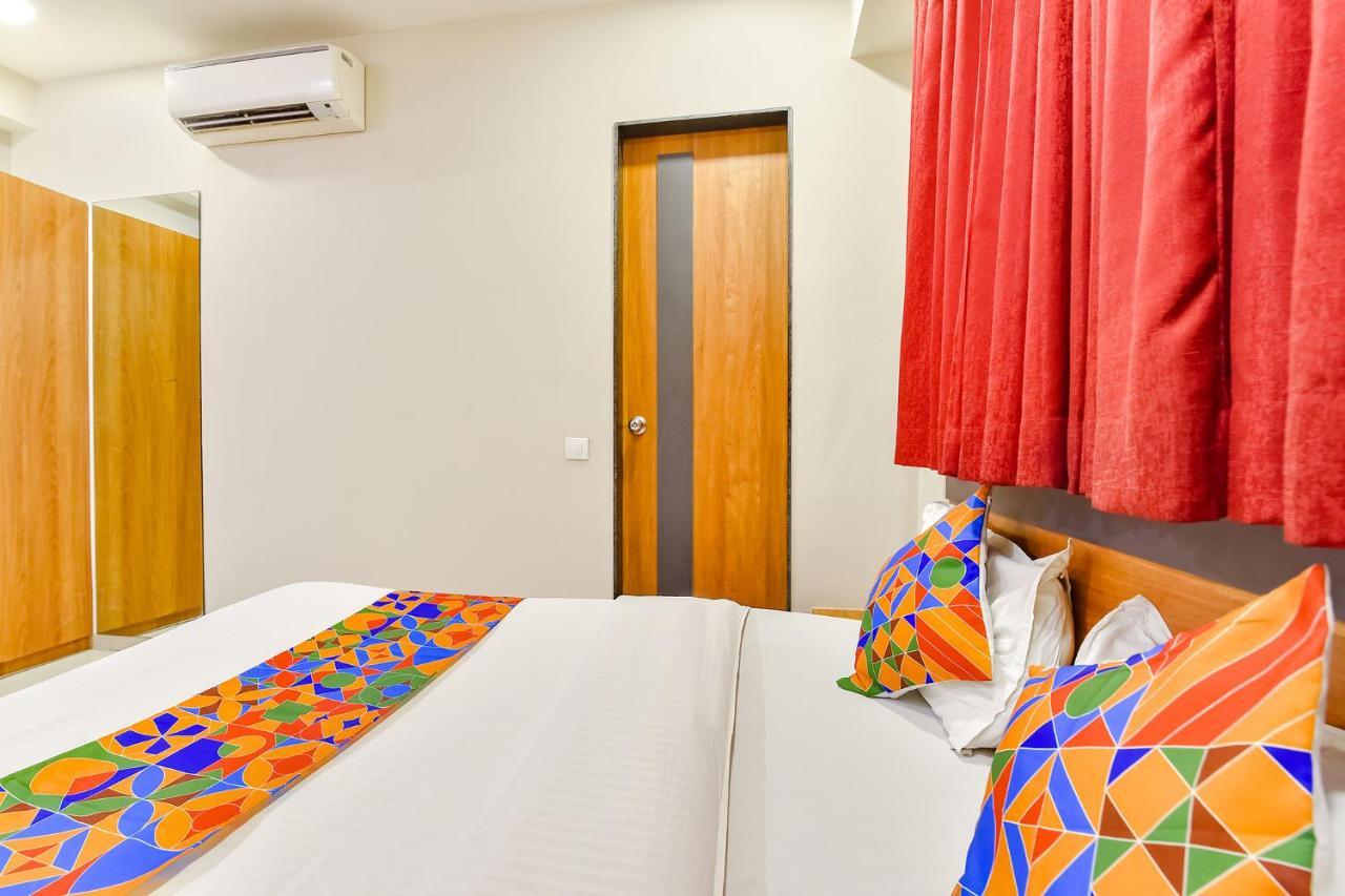 Fabhotel Happinex 苏拉特 外观 照片