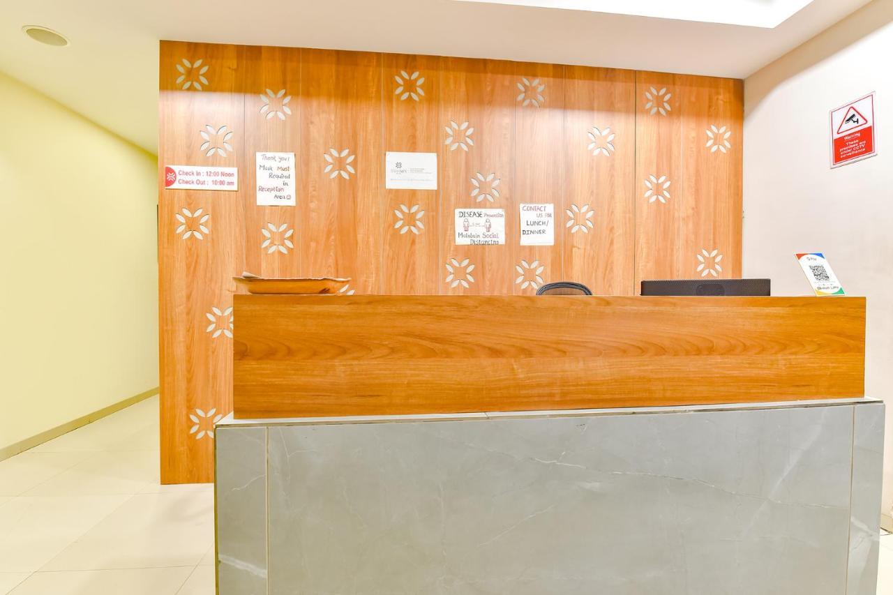 Fabhotel Happinex 苏拉特 外观 照片